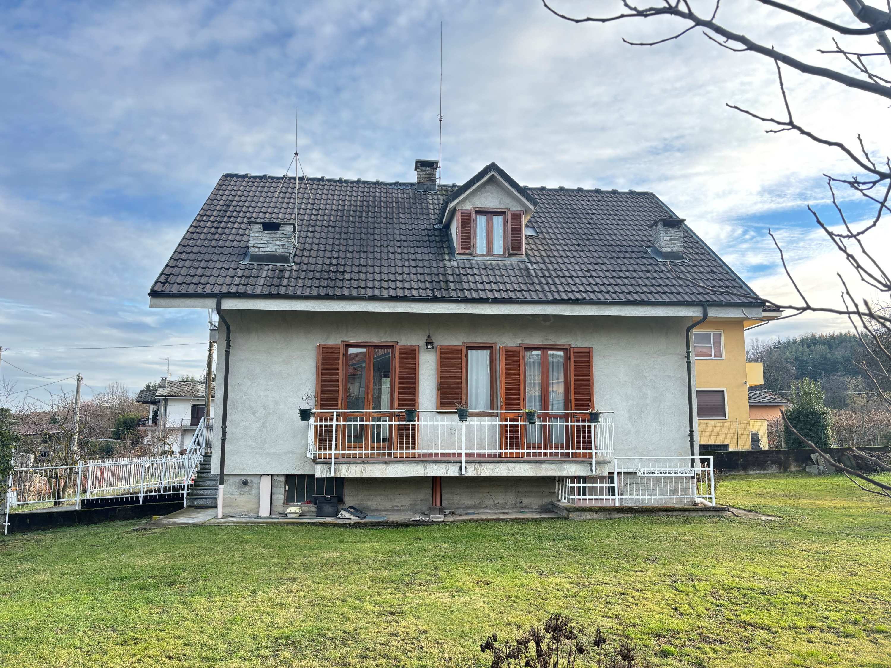 Deliziosa Villa con giardino a Bagnolo P.te, via Cave, 237