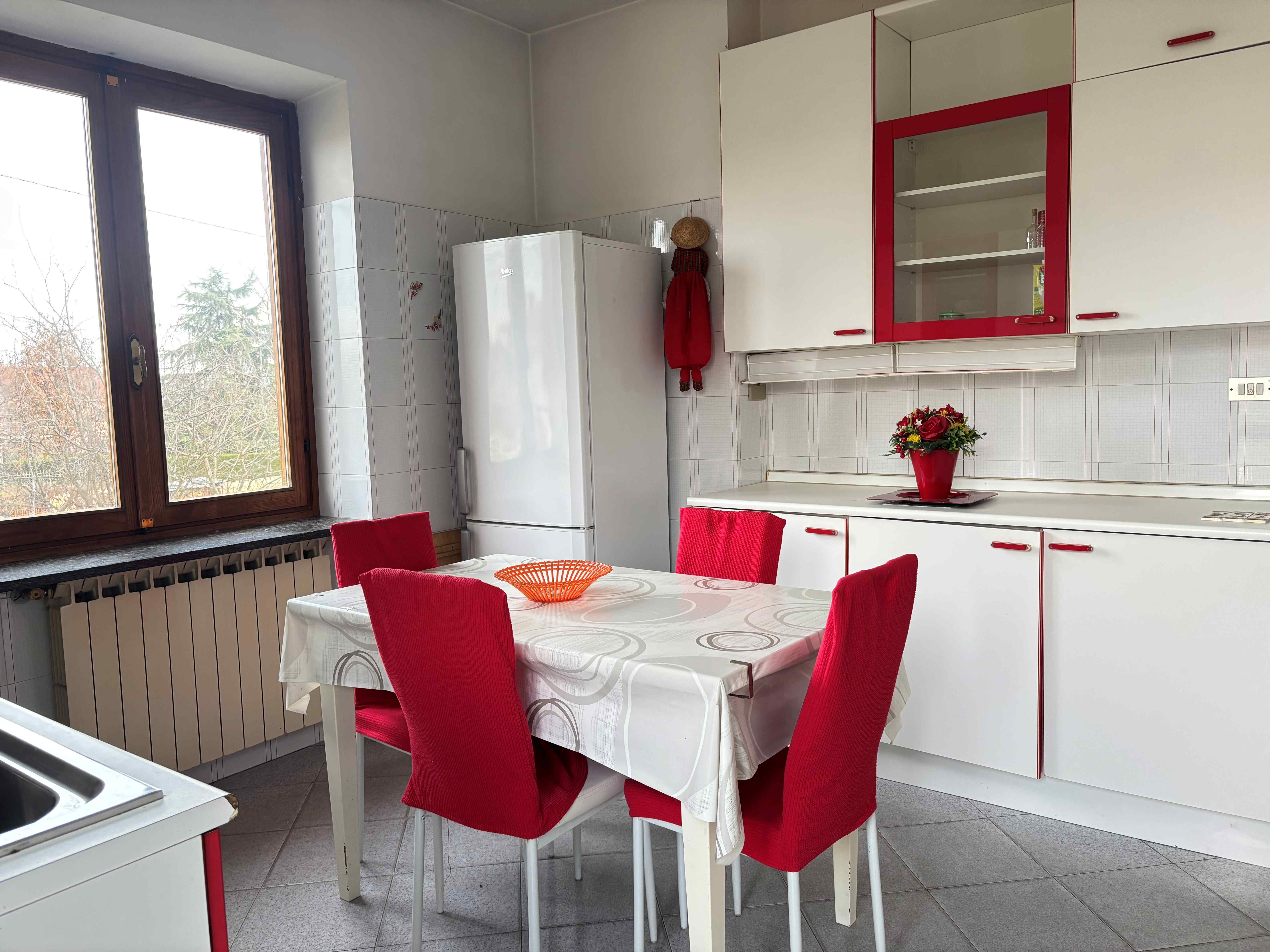 Deliziosa Villa con giardino a Bagnolo P.te, via Cave, 237